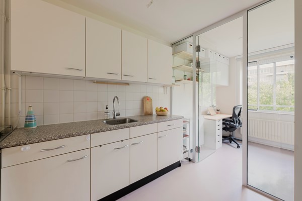 Medium property photo - Jacob Burggraafstraat 47, 1018 WA Amsterdam